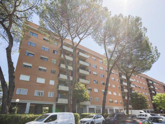 Appartamento in vendita a Roma RM
