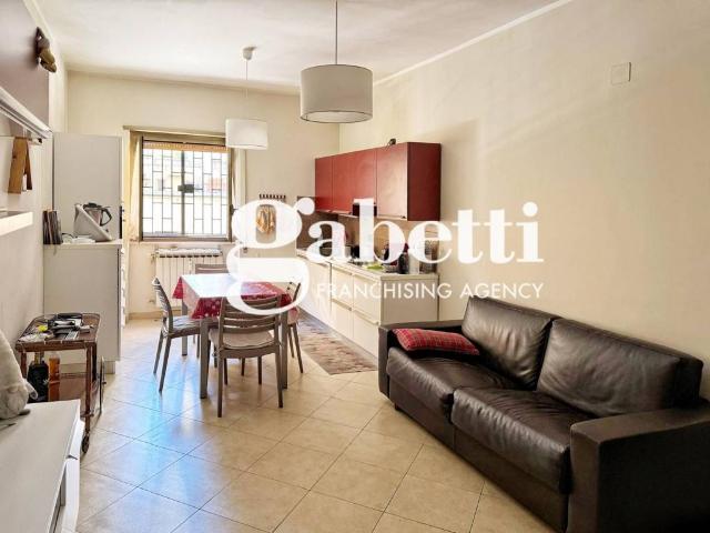 Appartamento in vendita a Roma RM
