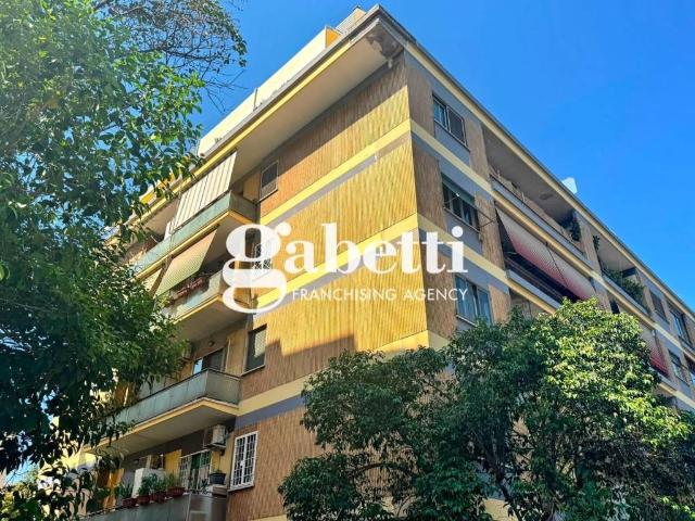 Appartamento in vendita a Roma RM