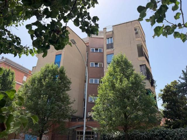 Appartamento in vendita a Roma RM