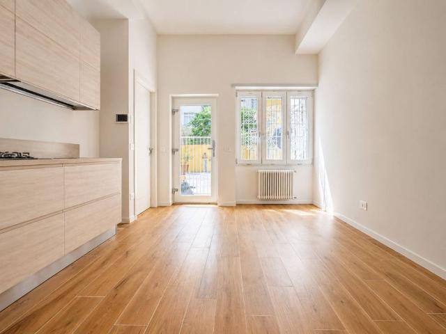 Appartamento in vendita a Roma RM