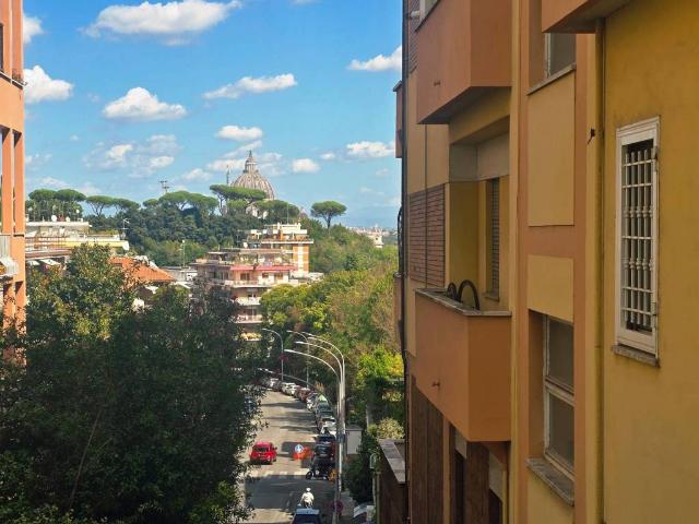Appartamento in vendita a Roma RM