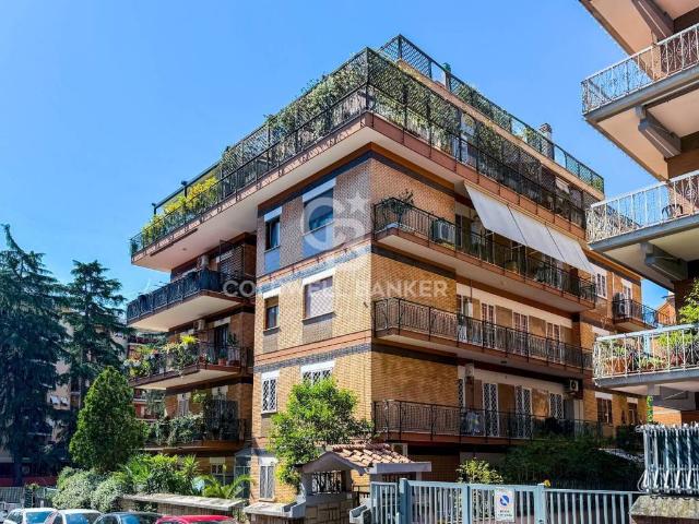 Appartamento in vendita a Roma RM
