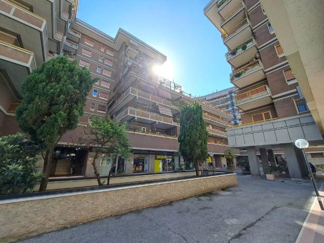 Appartamento in vendita a Roma RM