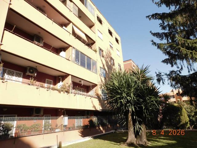 Appartamento in vendita a Roma RM