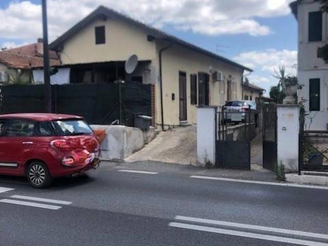 Appartamento in vendita a Roma RM