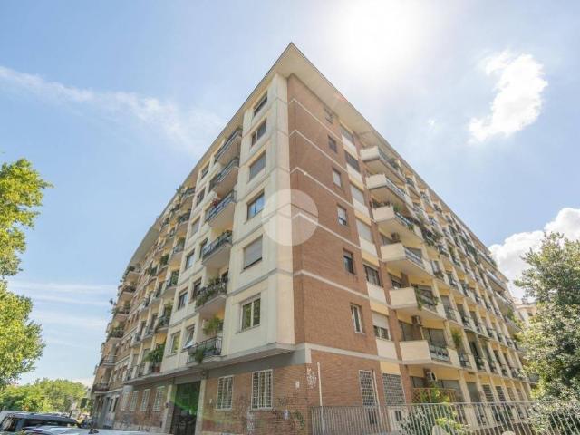 Appartamento in vendita a Roma RM