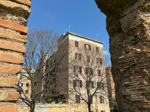 Appartamento in vendita a Roma RM