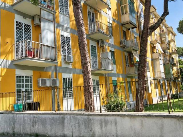 Appartamento in vendita a Roma RM