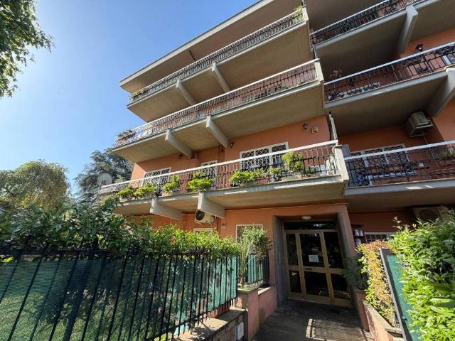 Appartamento in vendita a Roma RM