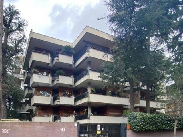 Appartamento in vendita a Roma RM