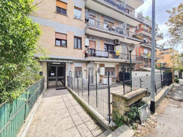 Appartamento in vendita a Roma RM