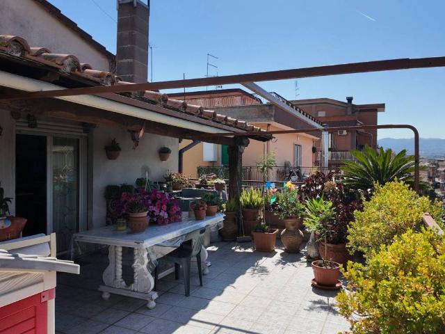 Appartamento in vendita a Roma RM