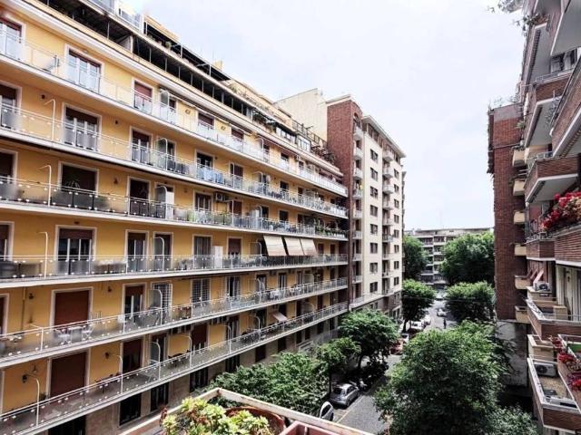 Appartamento in vendita a Roma RM