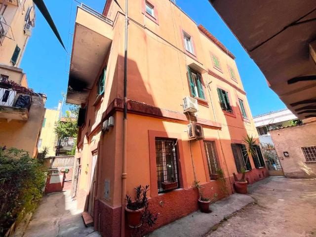 Appartamento in vendita a Roma RM