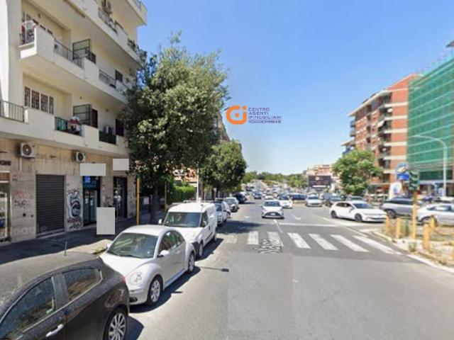 Appartamento in vendita a Roma RM