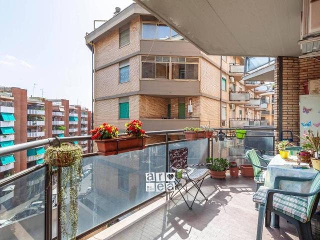 Appartamento in vendita a Roma RM