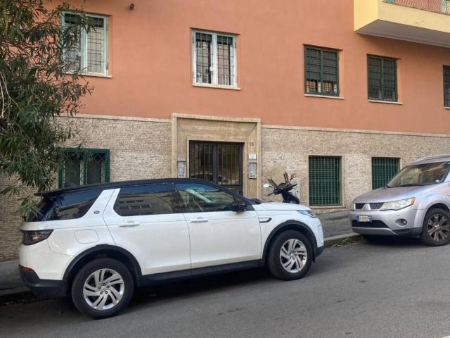 Appartamento in vendita a Roma RM