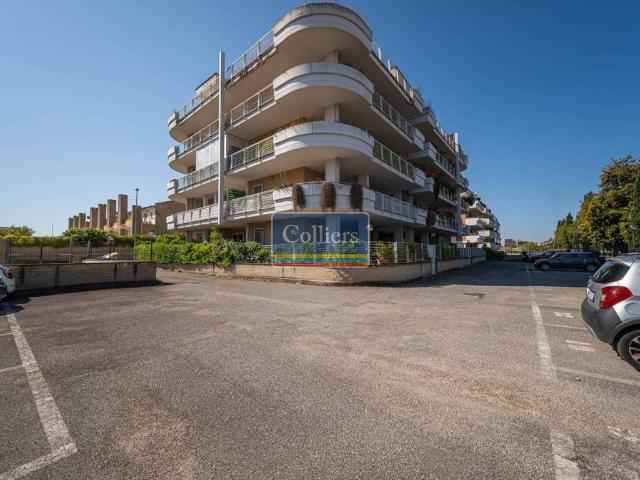Appartamento in vendita a Roma RM