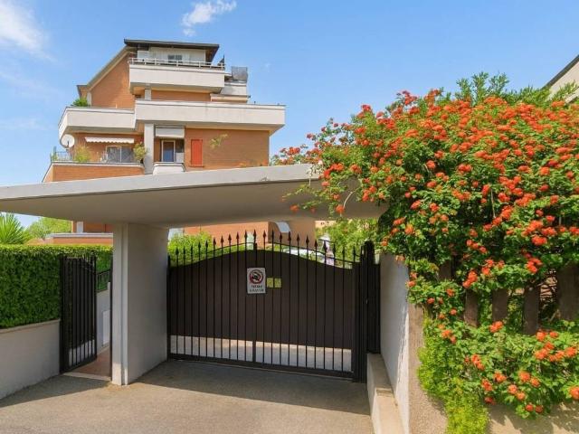 Appartamento in vendita a Roma RM