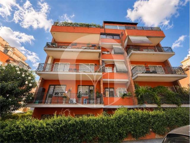 Appartamento in vendita a Roma RM