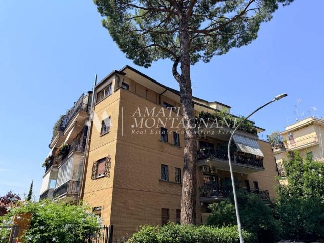 Appartamento in vendita a Roma RM
