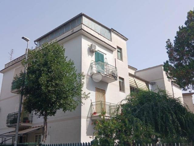 Appartamento in vendita a Roma RM