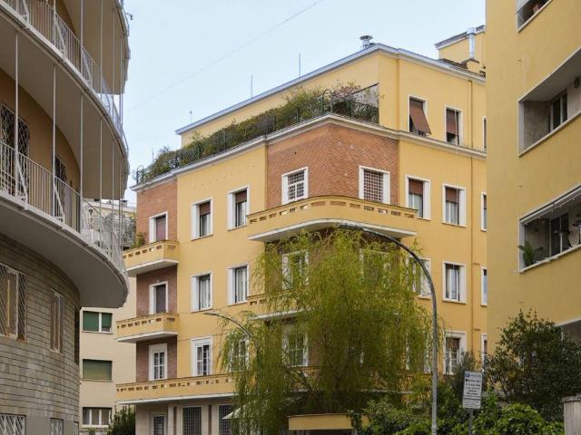 Appartamento in vendita a Roma RM