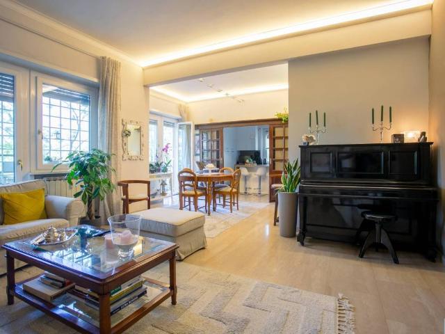 Appartamento in vendita a Roma RM