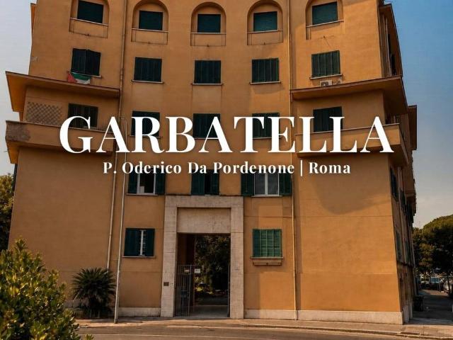 Appartamento in vendita a Roma RM