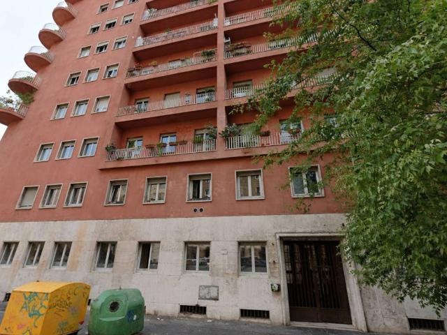Appartamento in vendita a Roma RM