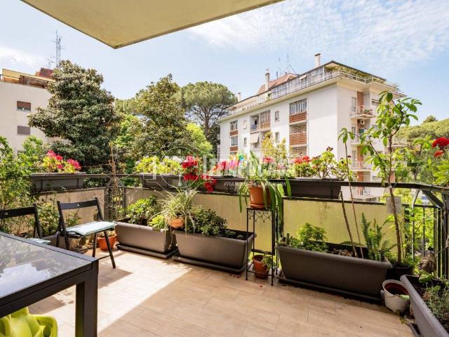 Appartamento in vendita a Roma RM