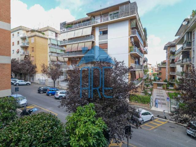 Appartamento in vendita a Roma RM