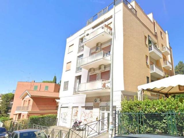 Appartamento in vendita a Roma RM