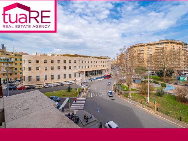 Appartamento in vendita a Roma RM