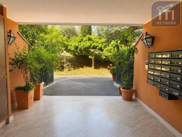 Appartamento in vendita a Roma RM