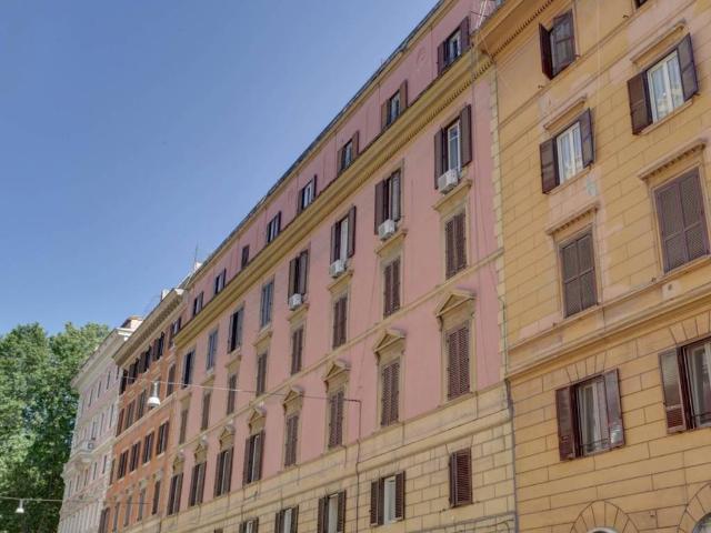 Appartamento in vendita a Roma RM