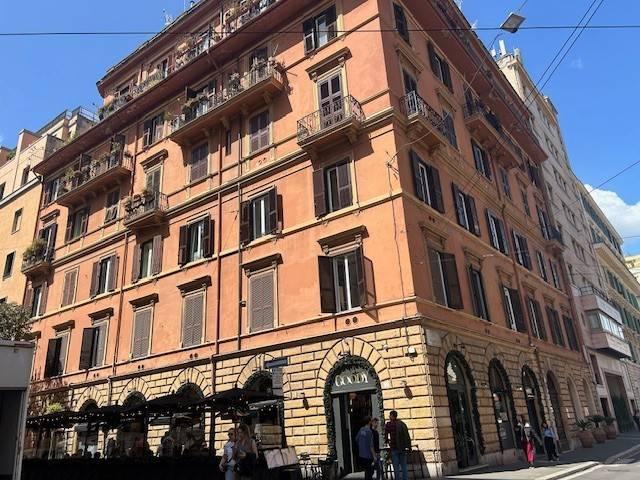 Appartamento in vendita a Roma RM