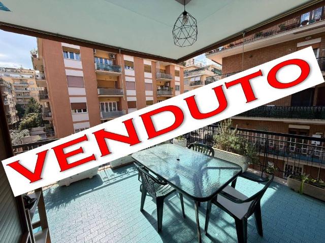 Appartamento in vendita a Roma RM