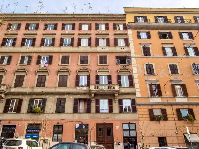 Appartamento in vendita a Roma RM