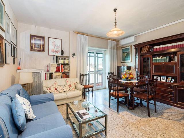 Appartamento in vendita a Roma RM