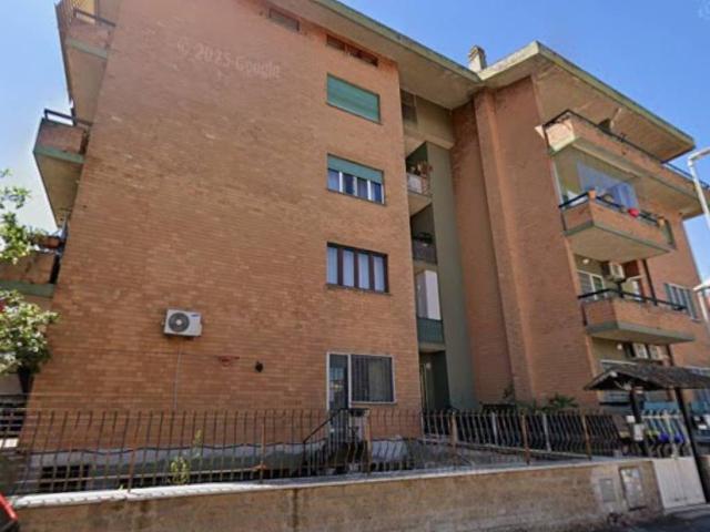 Appartamento in vendita a Roma RM