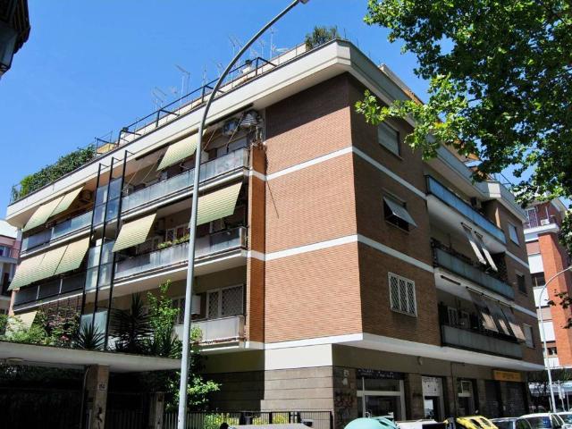 Appartamento in vendita a Roma RM