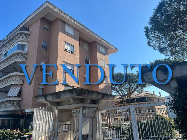 Appartamento in vendita a Roma RM