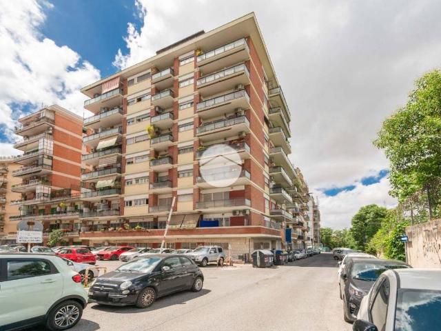 Appartamento in vendita a Roma RM