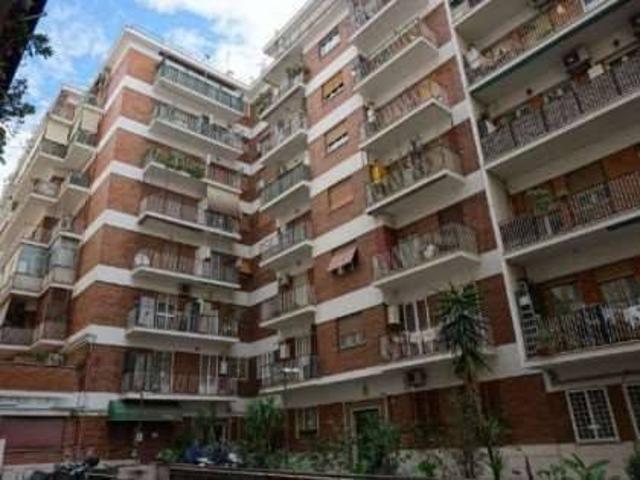 Appartamento in vendita a Roma RM