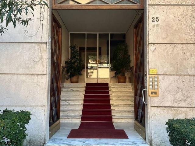 Appartamento in vendita a Roma RM