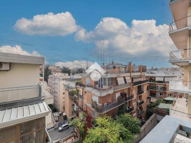 Appartamento in vendita a Roma RM
