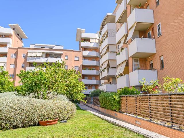 Appartamento in vendita a Roma RM