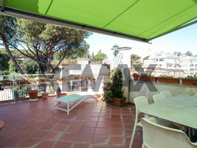Appartamento in vendita a Roma RM